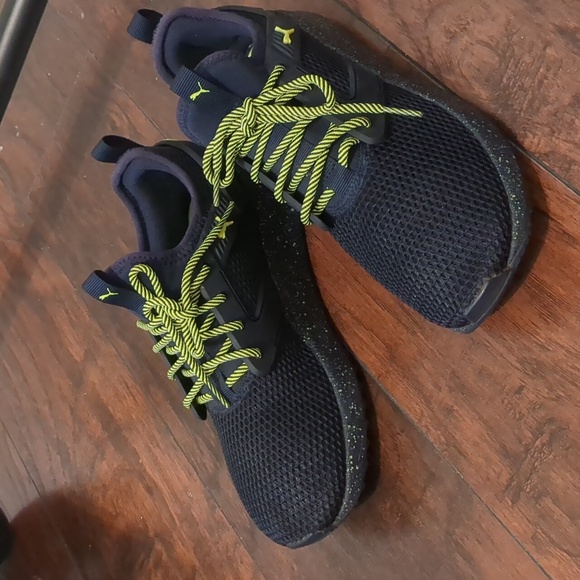 Boy's youth puma shoes 6 - Picture 2 of 11